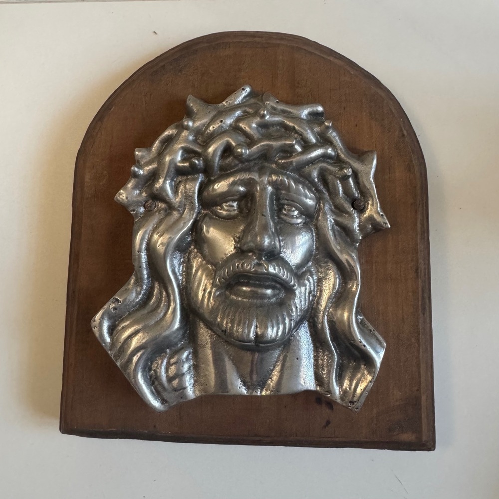 Vintage Jesus Christ Crown of Thorns Metal Relief Wood Plaque Religious Art 80's
